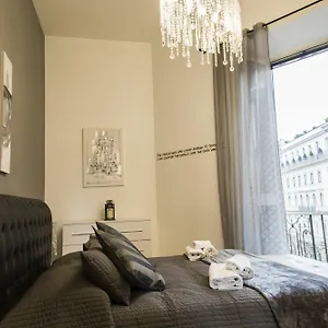 Nazionale 221 Luxury , Roma Italia